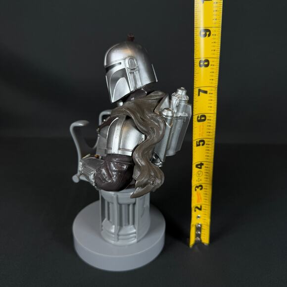 Mandalorian Gaming Cable Guys Original Phone & Controller Holder Character Stand - Picture 4 of 8